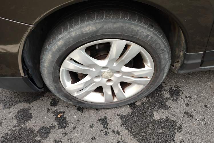 Used Peugeot 3008 2015 1.6THP Automatic Classic Edition