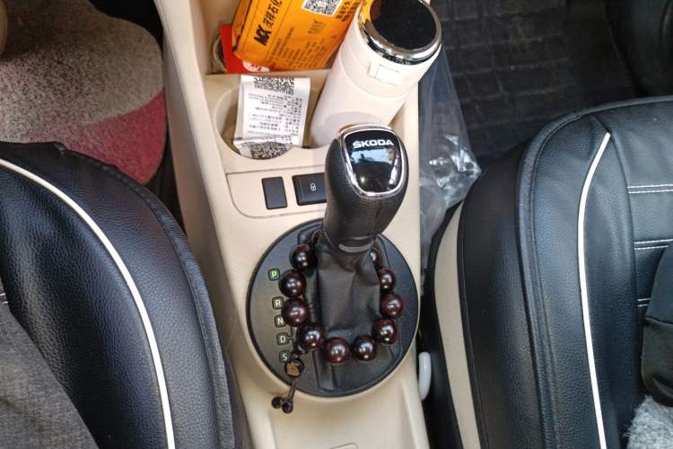 Used Skoda Fabia 2014 1.4L Automatic Crystal Edition Gear Lever