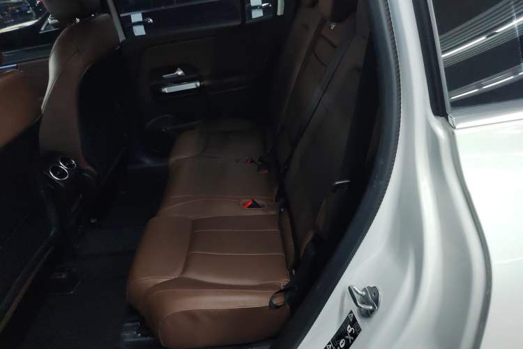 Used Mercedes-Benz GLB 2023 GLB 220 Fashion Model