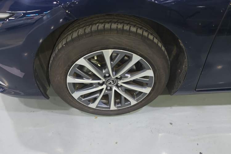 Used Lexus ES 2025 200 Premium Edition