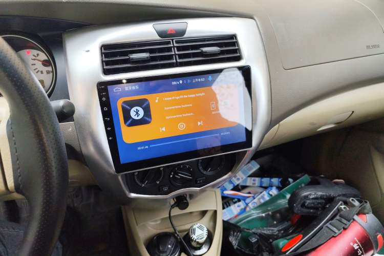 Used Nissan Livina 2010 Jingyue Edition 1.6L Manual All-Around Model Audio And AC Panel