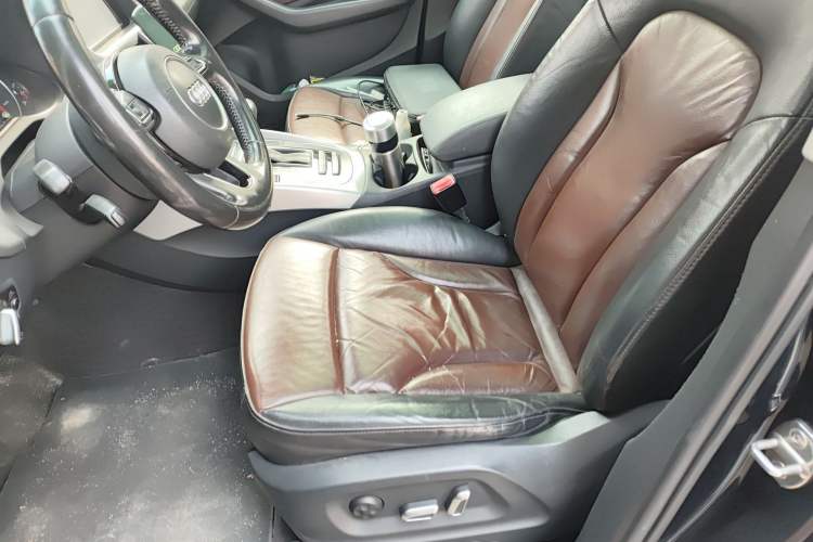 Used Audi Q5 2015 40 TFSI Technology Edition Left Front Seat