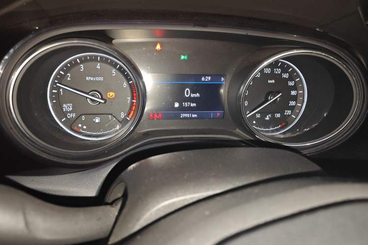 Used Buick Encore GX 2020 20T CVT Two-Wheel Drive Luxury Version Odometer Close Up