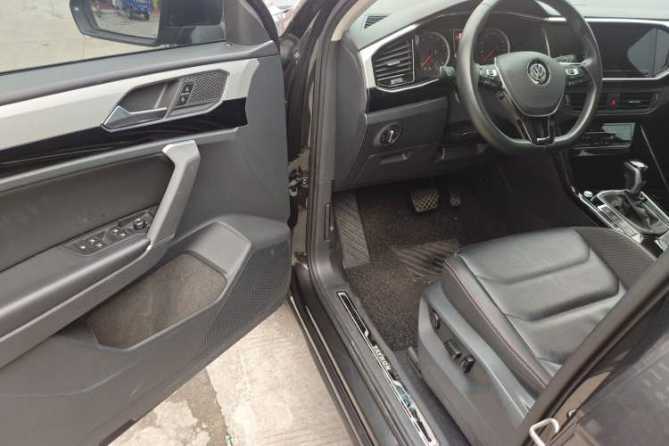 Used Volkswagen Tayron 2020 330TSI Two-Wheel Drive Luxury Smart Connectivity Version Driver Seat