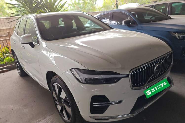 Used Volvo XC60 New Energy 2025 Plug-in Hybrid Long-Range All-Wheel Drive Smart Luxury Edition
