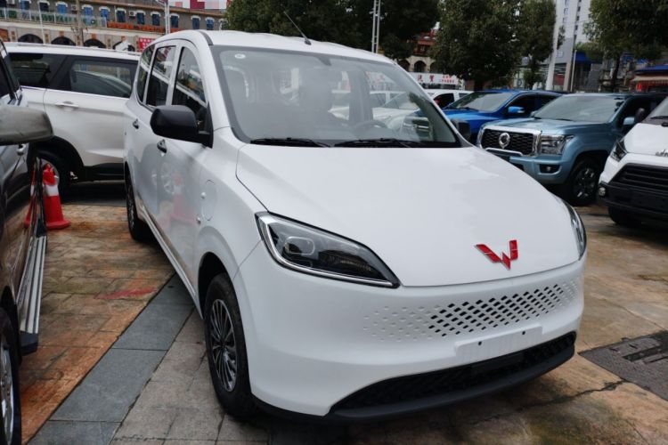 Used Wuling Hongguang New Energy 2025 Extended-Range Hybrid 50 km Utility Version