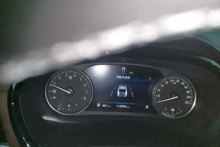 Used Buick GL8 2021 Land Cruiser Executive Class 652T Luxury Model