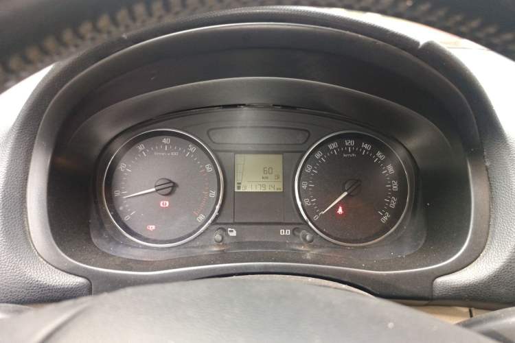 Used Skoda Fabia 2012 1.4L Manual Crystal Edition
