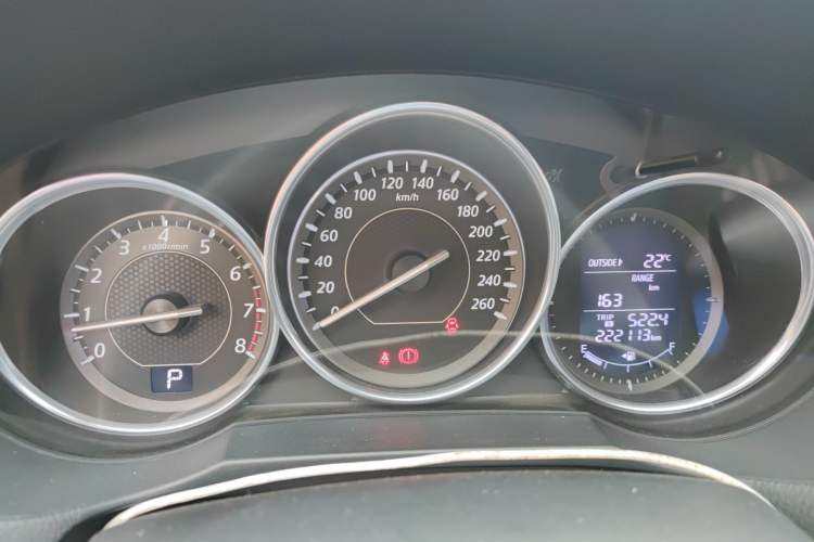 Used Mazda Atenza 2014 2.0L Blue Sky Luxury Edition
