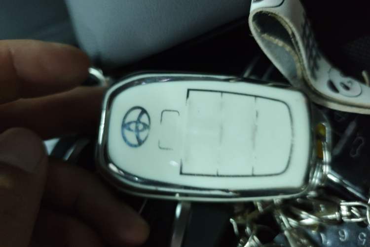 Used Toyota SIENNA 2024 2.5L Hybrid Four-Wheel Drive Prestige Edition