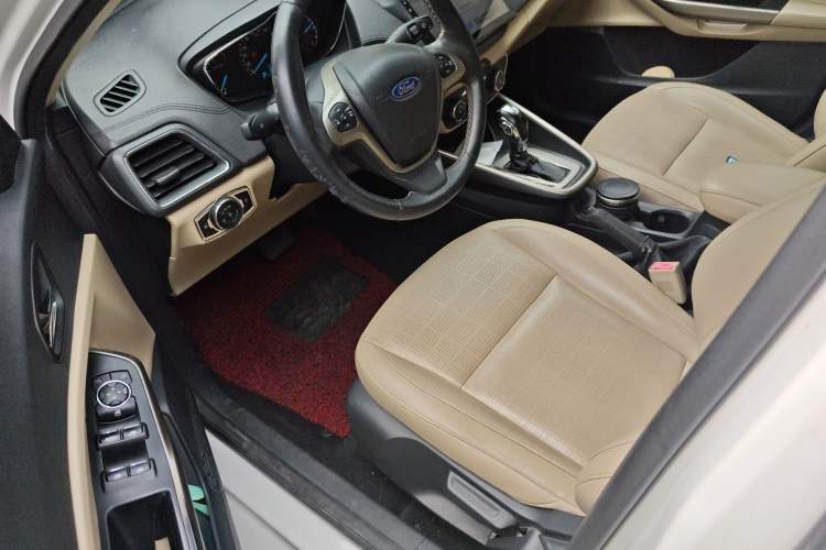 Used Ford Escort 2015 1.5L Automatic Fashion Model Driver Seat