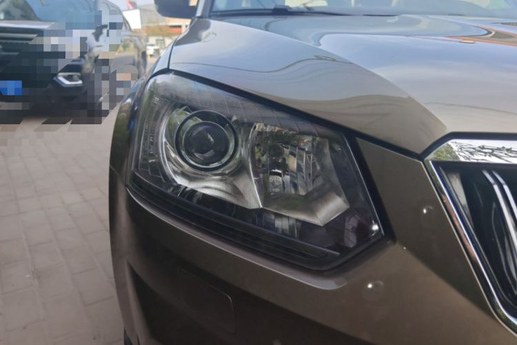 Used Skoda Yeti 2014 1.8TSI DSG All-Wheel Drive Edition Right Front Headlight