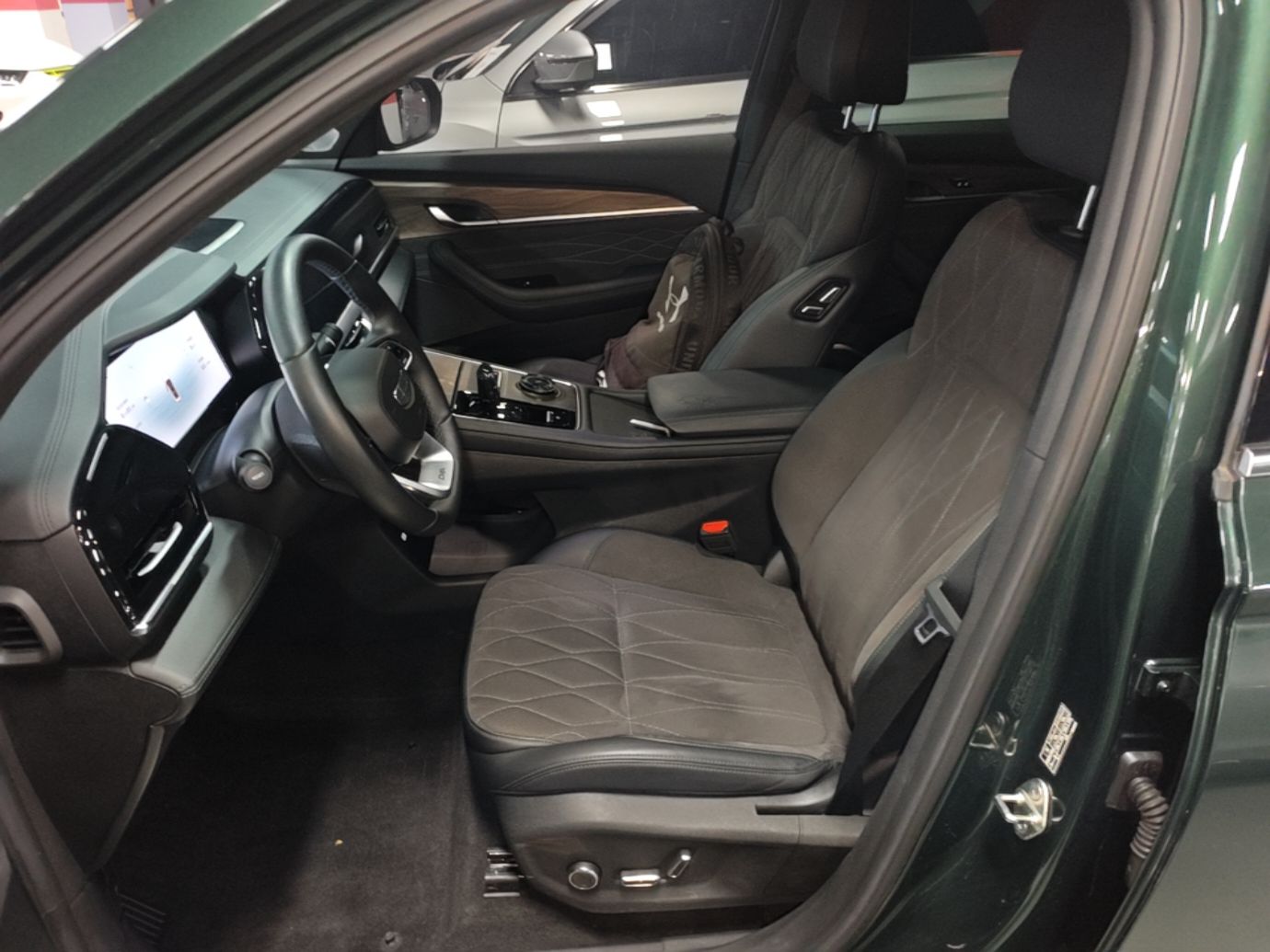 Geely Auto Monjaro L 2025 Dongfang Yao 2.0TD Automatic Lanxing Edition — снимка 17