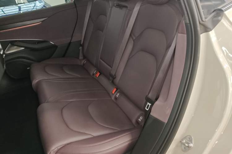 Used Xiaomi Auto SU7 2024 Rear-Drive Ultra-Long Range Advanced Pro-Level Intelligent Driving Version