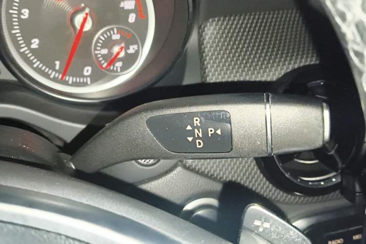 Used Mercedes-Benz GLA 2019 GLA 200 Dynamic Edition Gear Lever
