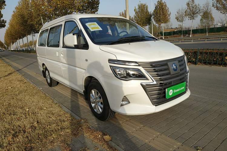 Used FORTHING Lingzhi M5 2022 Standard Version Base Model 7 Seats