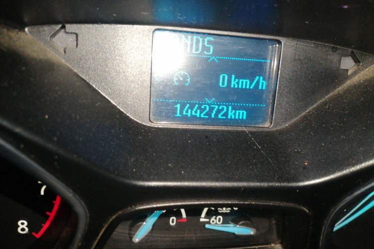 Used Ford Focus 2017 Hatchback EcoBoost 125 Automatic - Ultra-Powerful Style Edition with Smart Drive Features Odometer Close Up