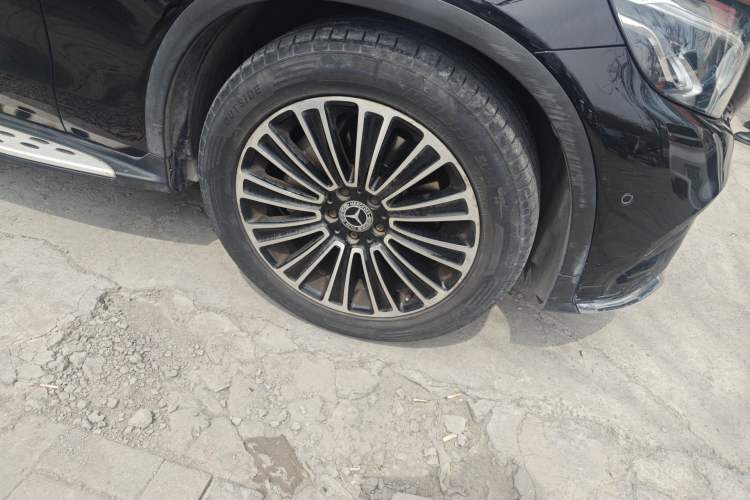 Used Mercedes-Benz GLC 2018 GLC 260 4MATIC Luxury Model
