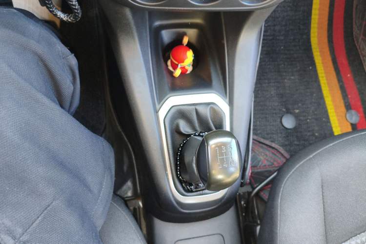 Used Peugeot 301 2014 1.6L Manual Comfort Edition Gear Lever