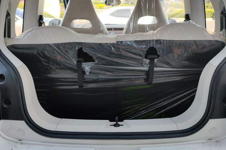 Used Bestune Pony 2026 222km Colorful Horse Trunk