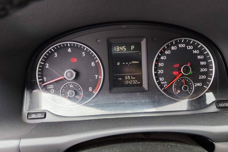 Used Volkswagen Touran 2015 1.4T DSG Comfort Edition 5 Seats