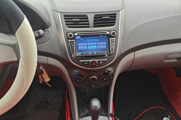 Used Hyundai Verna (older generation) 2014 1.4L Automatic Smart GLS