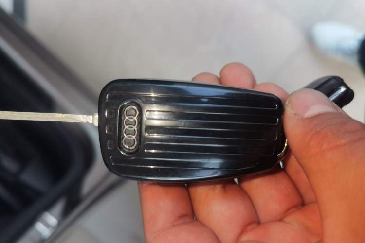 Used Audi A3 2014 Limousine 35 TFSI Automatic Fashion Model Vehicle Key