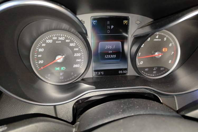 Used Mercedes-Benz C-Class 2018 C 180 L Fashion Edition Sport Version Instrument Cluster