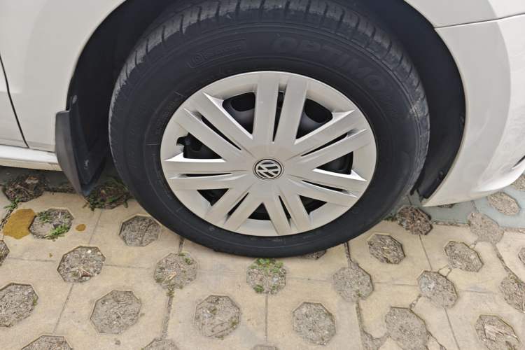 Used Volkswagen Polo 2018 1.5L Automatic Advanced Driving Model Right Front Wheel Hub