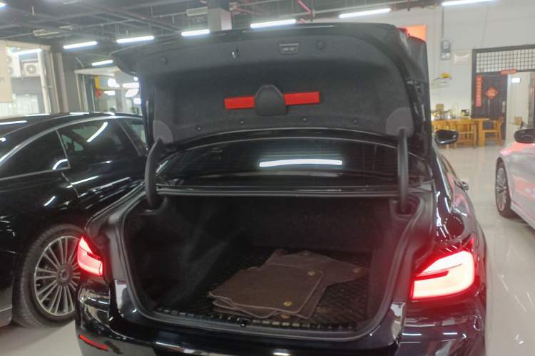 Used BMW 5 Series 2023 530Li Leading Edition Luxury Package
