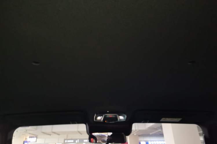 Used 212 T01 2025 2.0T Changfeng