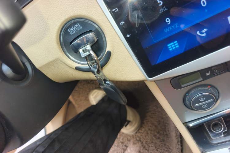 Used Volkswagen Magotan 2007 1.8 TSI Automatic Comfort Model Vehicle Key