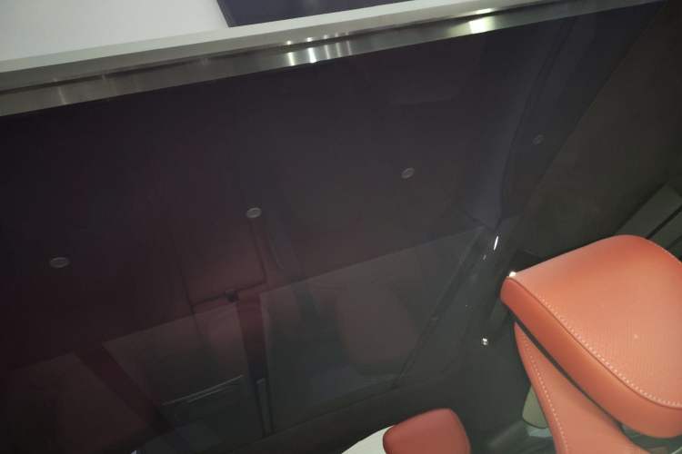 Used Xiaomi Auto SU7 2024 Four-Wheel Drive Ultra-Long Range Advanced Intelligent Driving Max Edition
