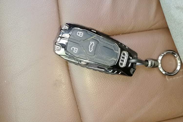 Used Audi A4L 2018 30th Anniversary Edition 40 TFSI Fashion Model Vehicle Key