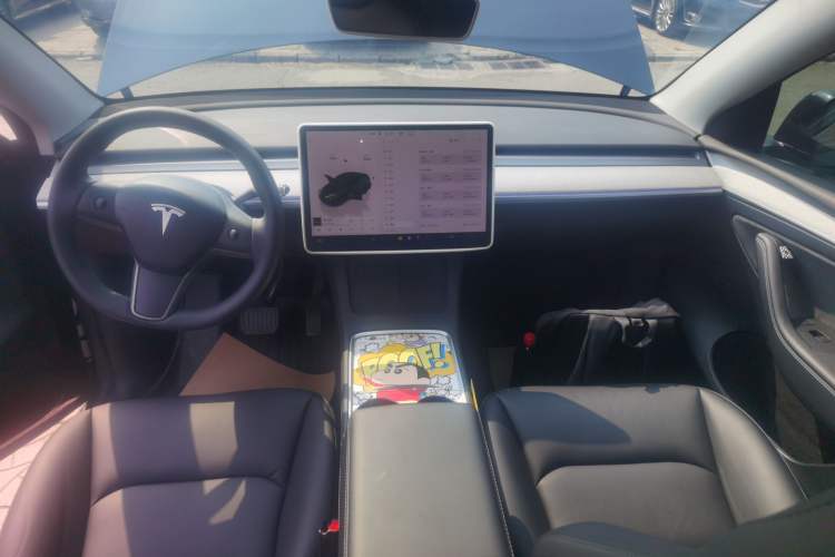 Used Tesla Model Y 2024 Long-Range All-Wheel-Drive Version