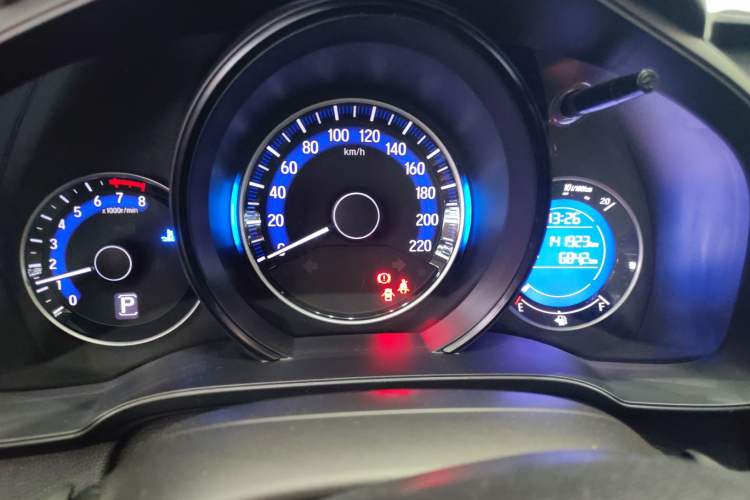 Used Honda Fit 2016 1.5L LXS CVT Comfort Sunroof Version
