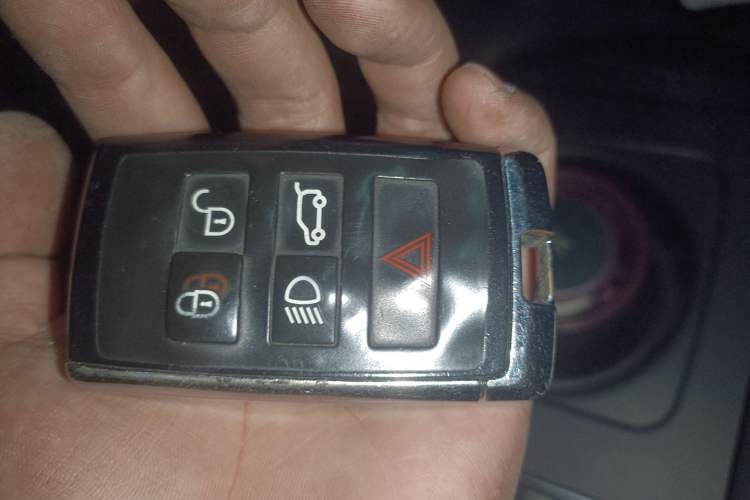 Used Land Rover Discovery 2017 3.0 SC V6 SE