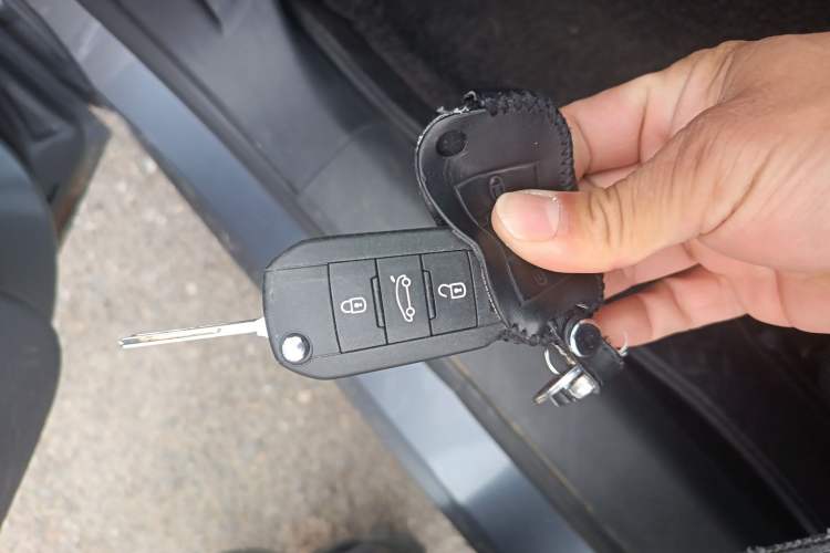 Used Peugeot 308 2016 1.6L Automatic Luxury Edition Vehicle Key