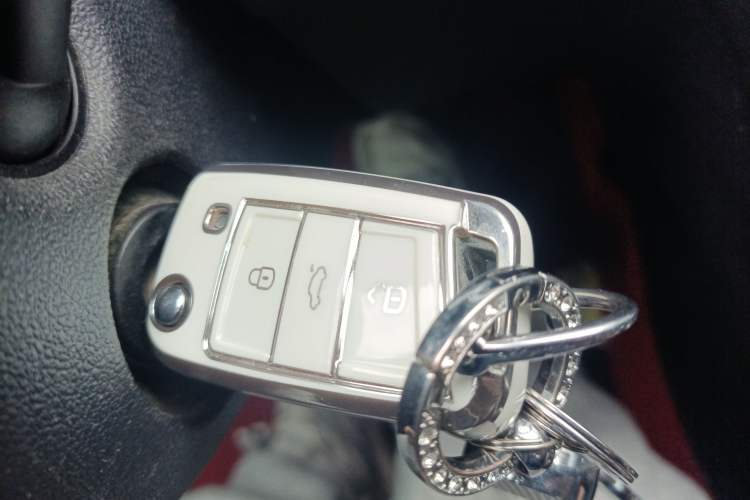 Used Volkswagen Lamando 2015 230TSI DSG Fashion Edition
