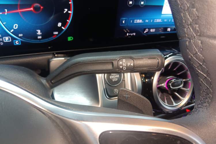 Used Mercedes-Benz GLB 2021 GLB 200 Dynamic Edition Gear Lever