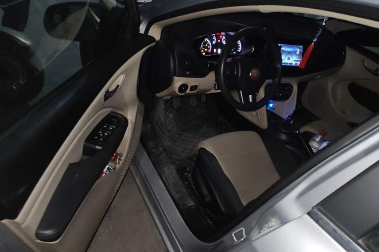 Used Fiat Viaggio 2012 1.4T Manual Enjoyment Edition
