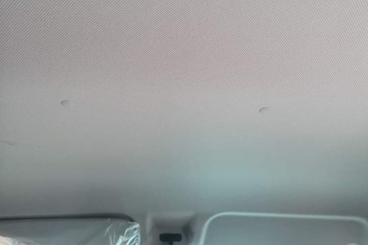 Used Wuling Yangguang 2025 Model 400km Bus Edition—Comfort Edition
