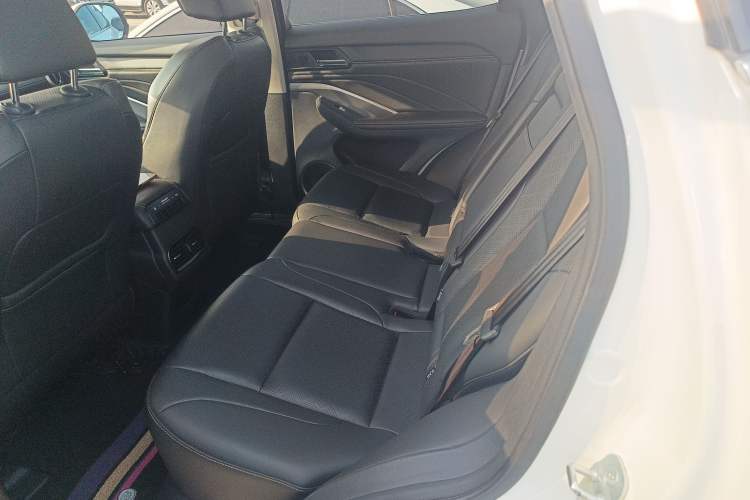 Used Wey VV6 2018 2.0T Two-Wheel Drive Flagship Version China V Standard
