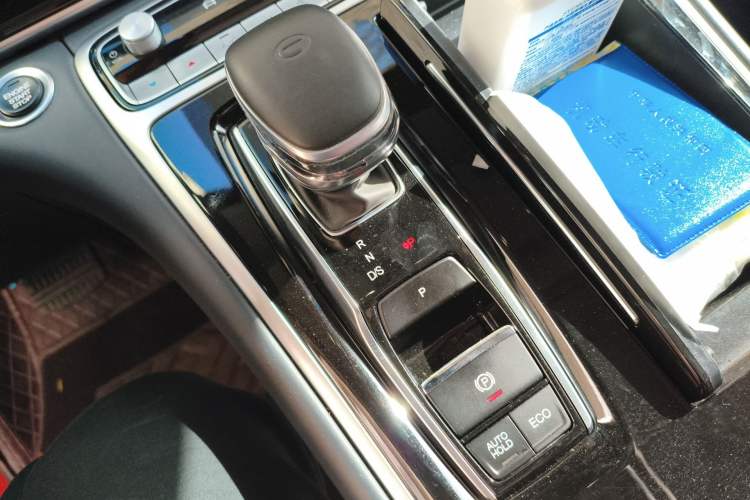 Used GAC Trumpchi M8 2023 Lingxiu Series 390T Luxury Edition Gear Lever