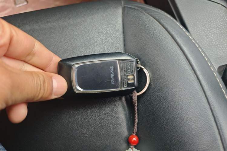 Used Toyota RAV4 2016 2.5L Automatic 4x4 Elite Edition