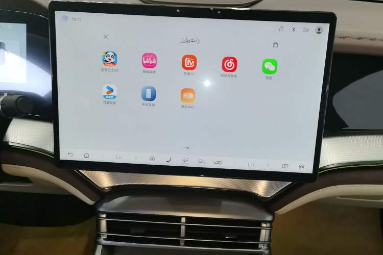 Used BYD Seal 07 DM-i 2025 Intelligent Driving Version DM-i 1.5L 125 km Prestige Edition Audio And AC Panel