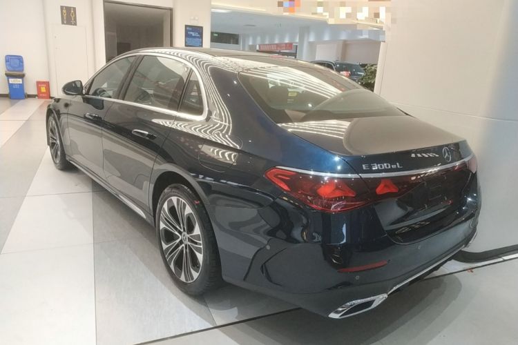 Used Mercedes-Benz E-Class New Energy 2024 E 350 e L Plug-in Hybrid Sports Sedan
