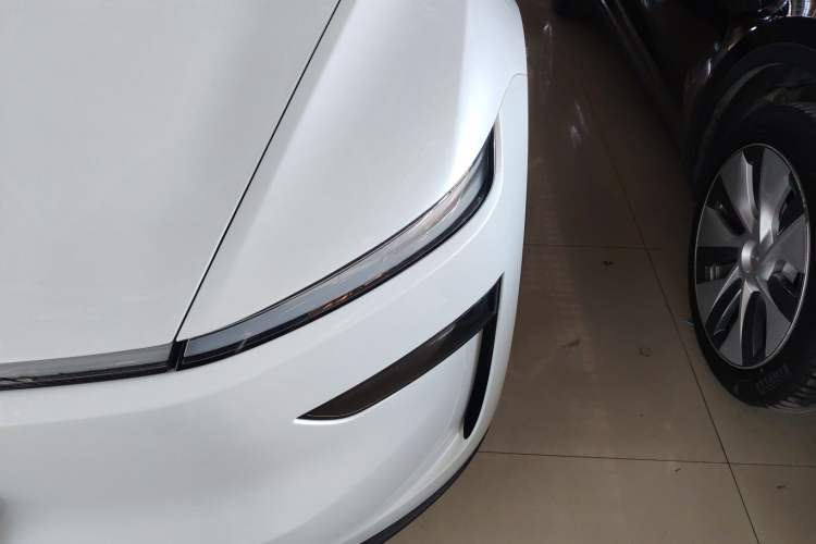 Used Tesla Model Y 2026 Rear-Drive Model
