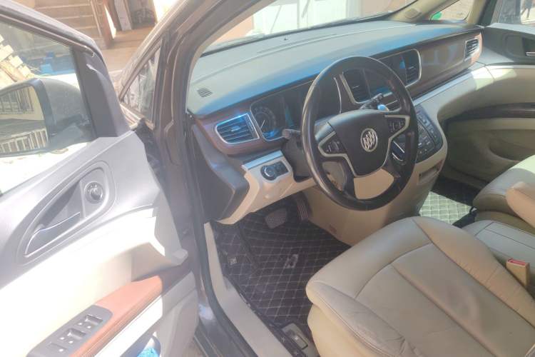 Used Buick GL8 2017 25S Luxury Version China V Standard
