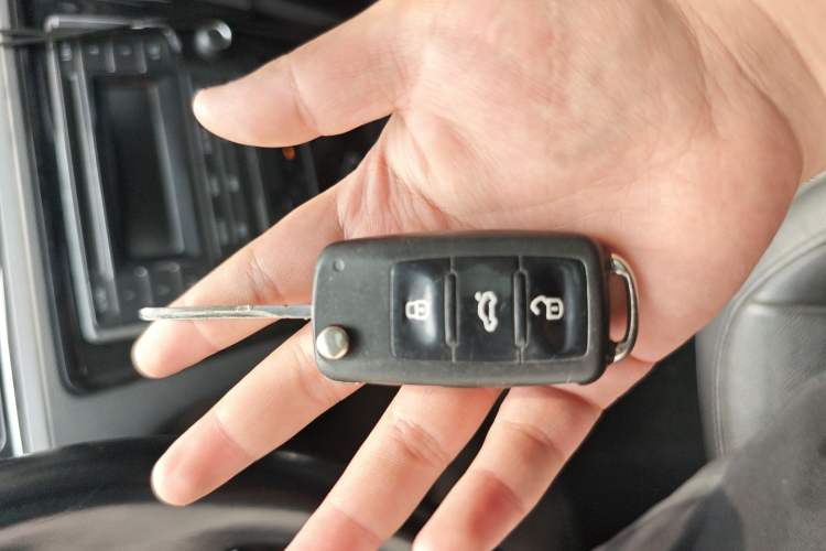 Used Volkswagen Bora 2014 1.6L Automatic Comfort Model Vehicle Key